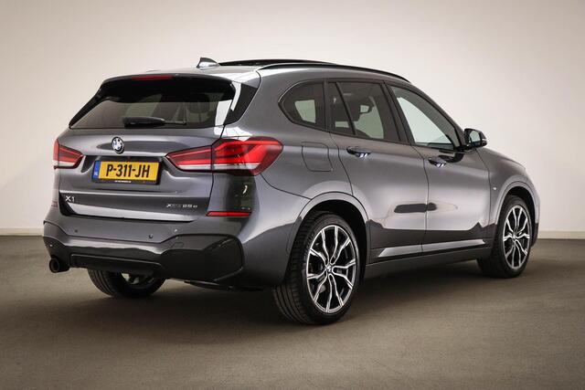 BMW X1 xDrive25e M-Sport | LEDER | PANORAMADAK | HARMAN KARDON DAB | CAMERA | TREKHAAK