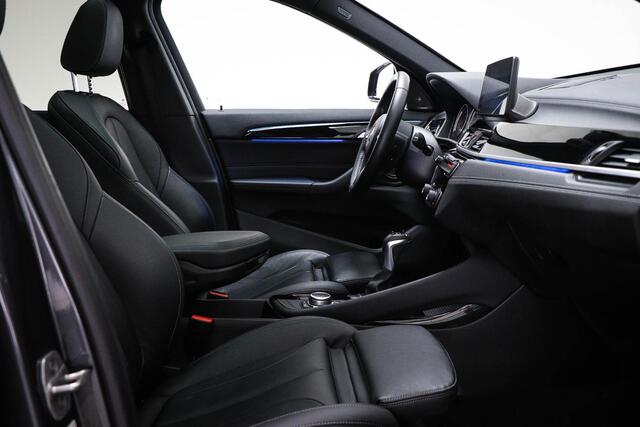 BMW X1 xDrive25e M-Sport | LEDER | PANORAMADAK | HARMAN KARDON DAB | CAMERA | TREKHAAK