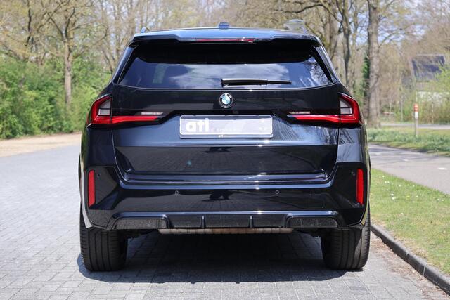 BMW X1 sDrive18i M-Pakket | HUD | Keyless | Adap LED | 360 Camera | Stoelverwarming | DAB | Etc.