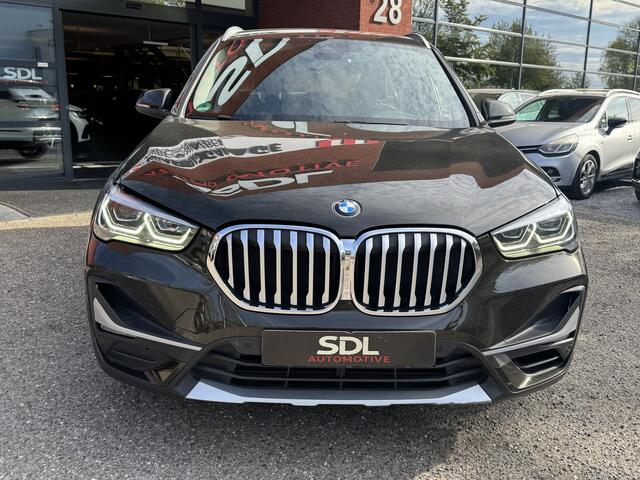BMW X1 sDrive18i High Executive Xline // DEALER ONDERHOUDEN!! // CAMERA // NAVI // CLIMA // CRUISE // LED //
