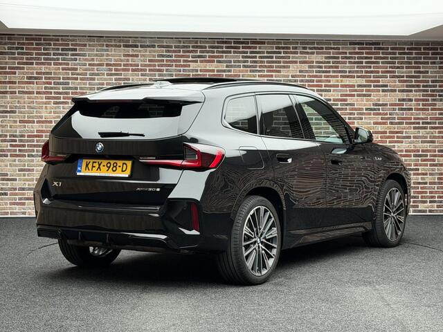 BMW X1 xDrive30e M Sport Dak Adaptive Leer Camera Elek stoel Headup