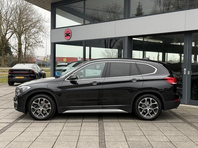 BMW X1 Aut. xDrive25e Executive Edition | SoH 85% | Trekhaak | Navi | Sfeer Verlichting |