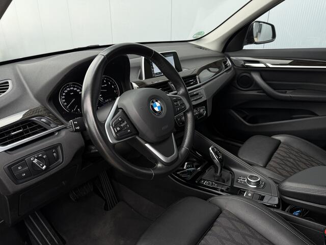 BMW X1 sDrive18i High Executive Automaat/Trekhaak/Camera.