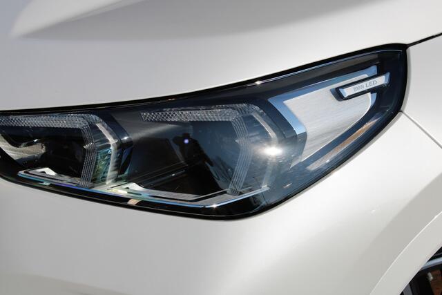 BMW X1 xDrive25e M Sport Automaat / M Adaptief onderstel / Sportstoelen / Comfort Access / Achteruitrijcamera / Adaptieve LED / Stoelverwarming