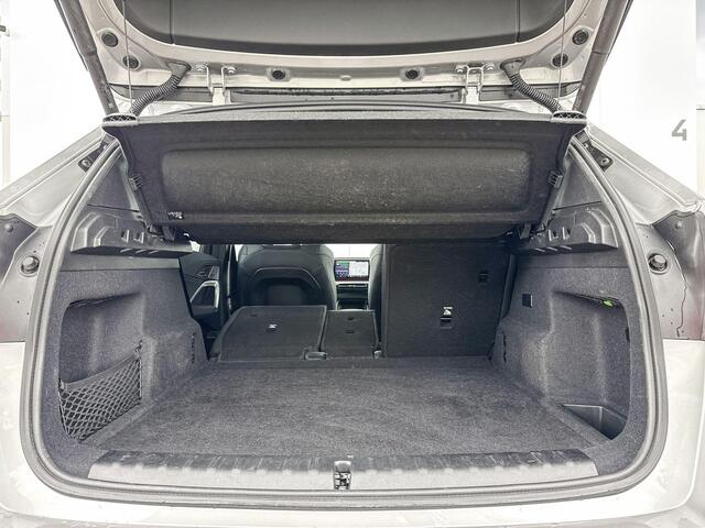 BMW X1 xDrive25e M-Sport Pro 20 Inch / Stuur & Stoelverwarming / Comfort Acces / Electrisch Verstelbare Voorstoelen / Automatisch Dimmende Binnen & Buitenspiegel / Adaptieve Led / Parking Plus / Harman Kardon / Head Up / Driving Plus