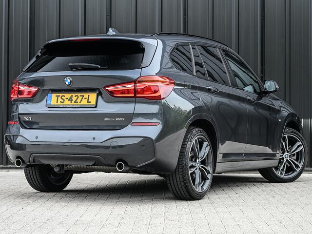 BMW X1 sDrive20i High Executive 192pk | M-Sport | Head-up | 1e Eigenaar | NL-Auto | Leder | Trekhaak |