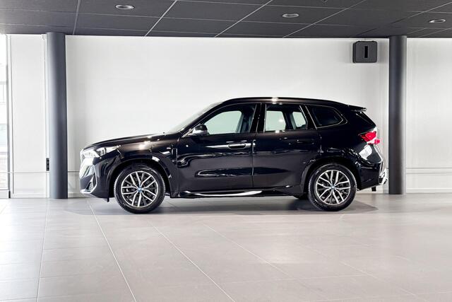 BMW X1 xDrive25e | M Sport | Stoelverwarming | Achteruitrijcamera | Premium Pack |