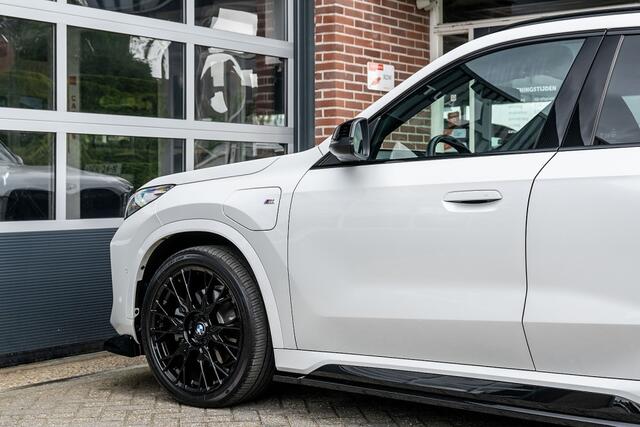 BMW X1 30e xDrive M Sport | Shadow | Driving Ass. Prof. | ACC | Camera | 20 Inch | Maxton |