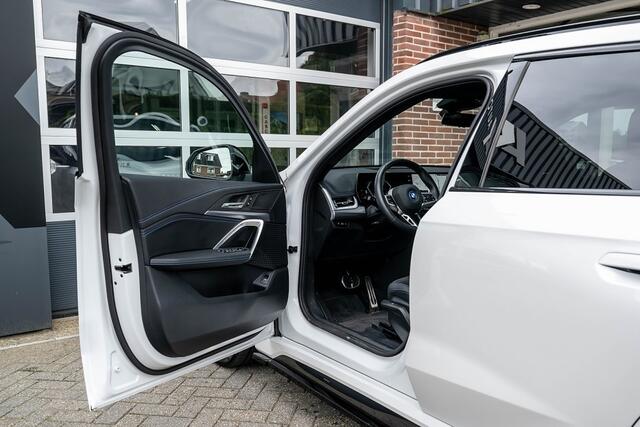 BMW X1 30e xDrive M Sport | Shadow | Driving Ass. Prof. | ACC | Camera | 20 Inch | Maxton |