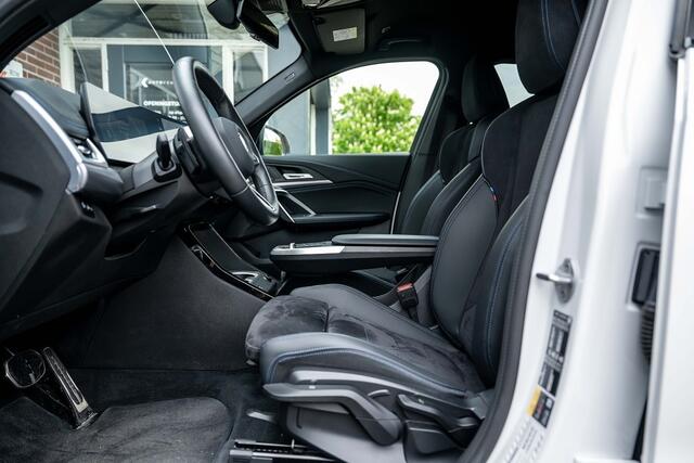 BMW X1 30e xDrive M Sport | Shadow | Driving Ass. Prof. | ACC | Camera | 20 Inch | Maxton |
