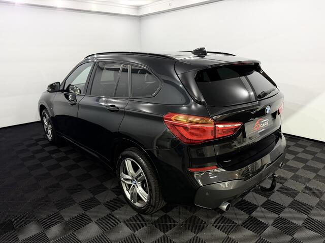 BMW X1 M-Sport sDrive20i High Executive Leder, Navi, Parkeersensoren, Head-up display, Elektrische achterklep, Keyless start, Stoelverwarming