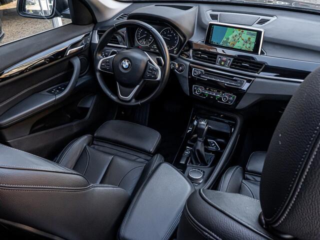 BMW X1 sDrive20i ORG NL HIFI PANO HUD 19 INCH LEDER LED
