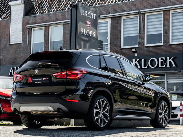 BMW X1 sDrive20i ORG NL HIFI PANO HUD 19 INCH LEDER LED