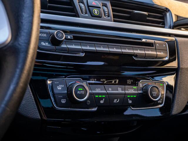 BMW X1 sDrive20i ORG NL HIFI PANO HUD 19 INCH LEDER LED