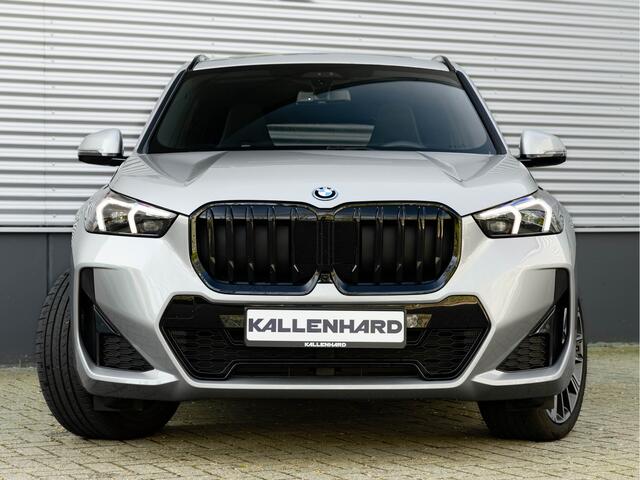 BMW X1 xDrive30e M-Sport Pro - M-Zetels - Full-Option - NP76.000