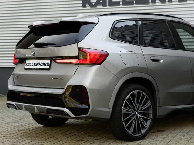 BMW X1 xDrive30e M-Sport Pro - M-Zetels - Full-Option - NP76.000