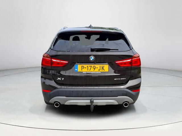 BMW X1 sDrive20i High Executive | BTW !! | Elektrische stoel | Camera | LED verlichting | trekhaak | panoramadak