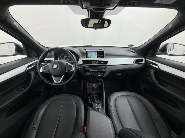 BMW X1 sDrive20i Automaat Pano.dak Leder+Stoelverwarming Harman Kardon®-Hifi Navi Plus Ecc Cruise Control Pdc Centennial High Executive Elek.Achterklep Led Lmv 19" Privacy Glas Bluetooth Origineel Nederlandse Auto