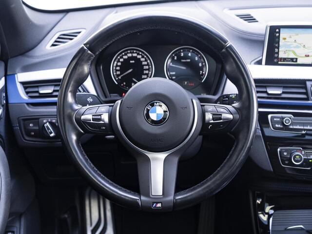 BMW X1 sDrive18i | M Sportpakket | Achteruitrijcamera | Panoramadak | Cruise Control | 18''