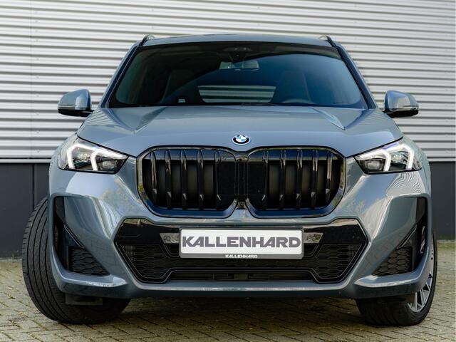 BMW X1 xDrive30e M-Sport Pro - M-Zetels - Full-Option - NP76.000
