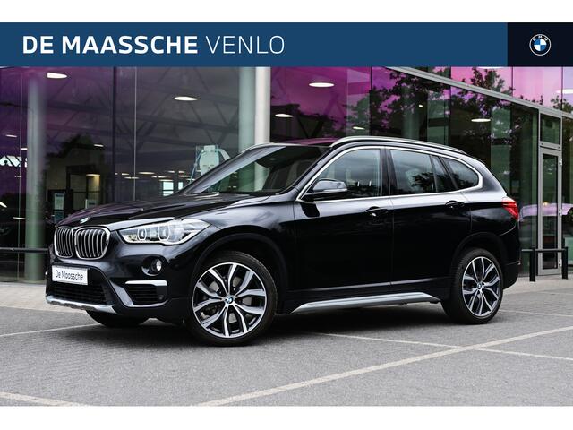 BMW X1 sDrive20i High Executive xLine Automaat / Sportstoelen / Achteruitrijcamera / Head-Up / Cruise Control / Stoelverwarming