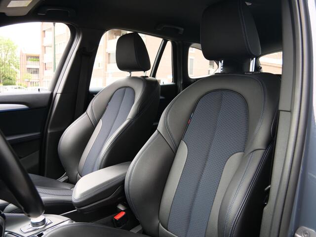 BMW X1 sDrive18i High Executive 136 Pk Automaat Navigatie / DAB / PDC / Trekhaak / Elektr Achterklep / Stoelverwarming