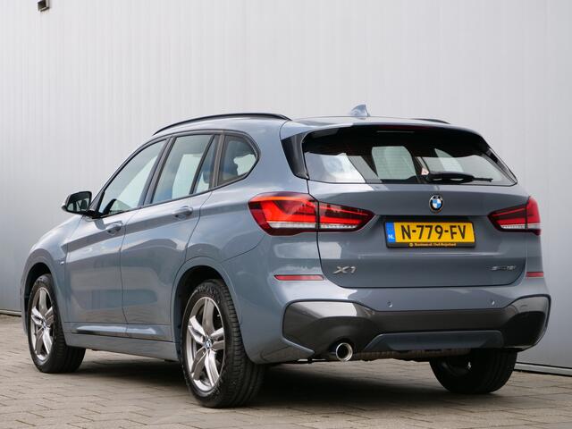 BMW X1 sDrive18i High Executive 136 Pk Automaat Navigatie / DAB / PDC / Trekhaak / Elektr Achterklep / Stoelverwarming