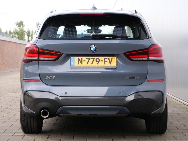 BMW X1 sDrive18i High Executive 136 Pk Automaat Navigatie / DAB / PDC / Trekhaak / Elektr Achterklep / Stoelverwarming