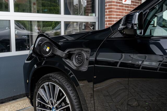 BMW X1 xDrive30e M Sport | Panorama | Harman/Kardon | Head-Up | 360° | Memory | Driving Ass. Prof. | 19' Inch |
