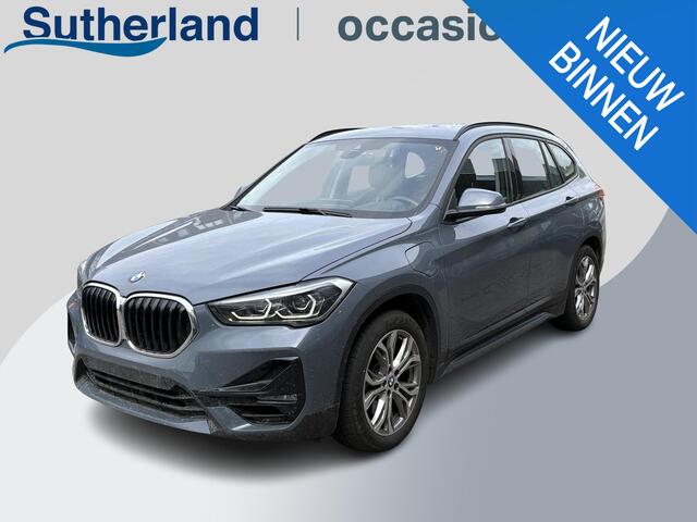 BMW X1 xDrive25e Sport Line | PHEV | Trekhaak | Head-Up | Elek. achterklep | Camera | Winterset |