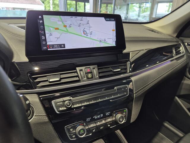 BMW X1 xDrive25e High Executive Sport Line Panorama | Camera | Trekhaak | Volleder | Carplay