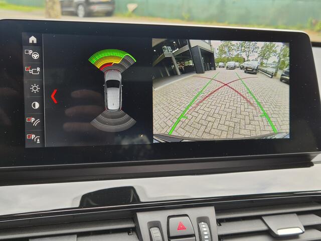 BMW X1 xDrive25e High Executive Sport Line Panorama | Camera | Trekhaak | Volleder | Carplay