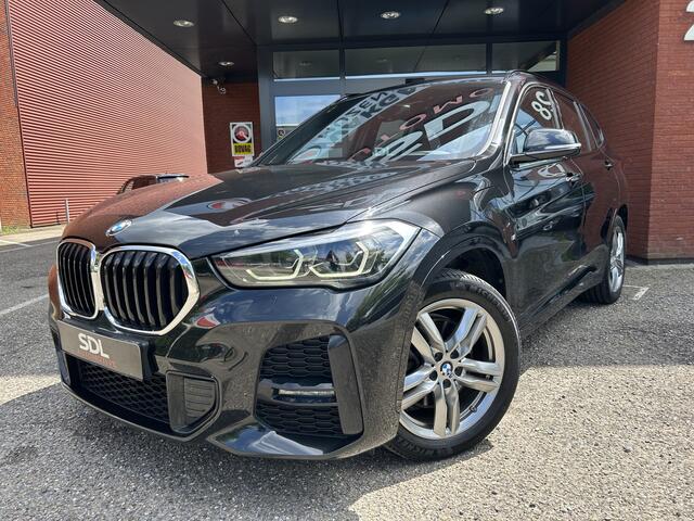 BMW X1 xDrive25e Executive M-Sport // FULL LED // NAVI // SPORTSTOELEN + STOELVERWARMING // PDC // ELEK. KOFFERKLEP