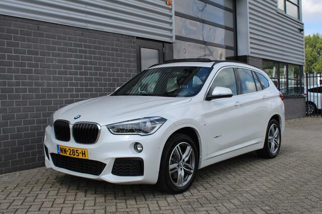 BMW X1 sDrive20i Centennial High Executive / M sport / Panoramadak / N.A.P.