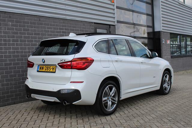 BMW X1 sDrive20i Centennial High Executive / M sport / Panoramadak / N.A.P.