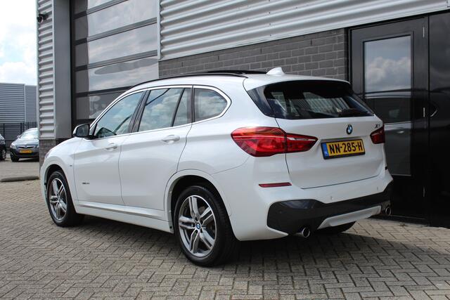 BMW X1 sDrive20i Centennial High Executive / M sport / Panoramadak / N.A.P.