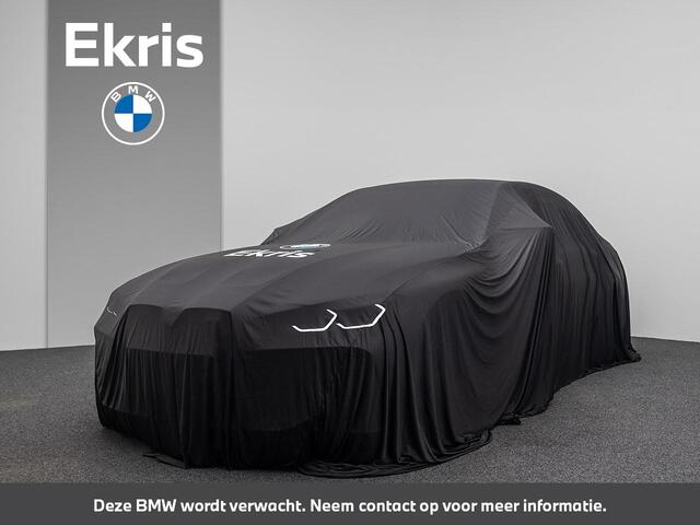 BMW X1 xDrive25e | M Sportpakket | Comfort Pack | 18 inch | Stuurwielrand verwarmd | M Adaptief onderstel | Glazen panoramadak | Head-Up Display | Harman Kardon | Elektrisch verstelbare stoelen