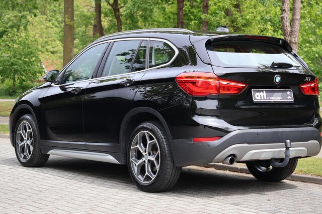 BMW X1 sDrive18i X-Line | Navi | LED | Clima | Stoelverwarming | Sportstoelen | Achteruitrijcamera | Etc.