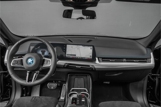 BMW X1 xDrive25e M-Sport Pano Trekhaak Stoelverw 19"