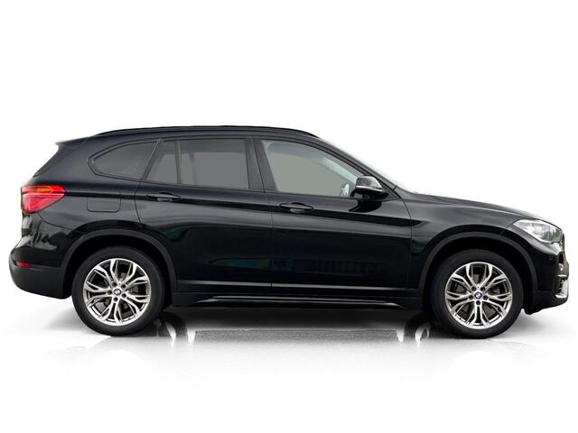BMW X1 sDrive18i Executive ? Pano ? H/K ? Sportstoelen