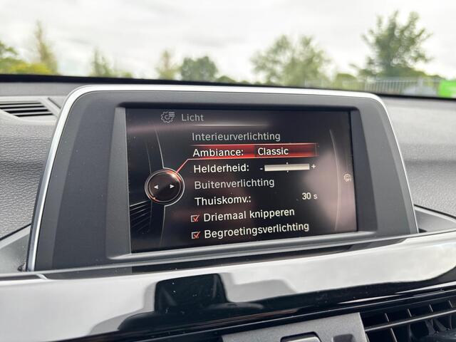 BMW X1 sDrive18i Executive ? Pano ? H/K ? Sportstoelen