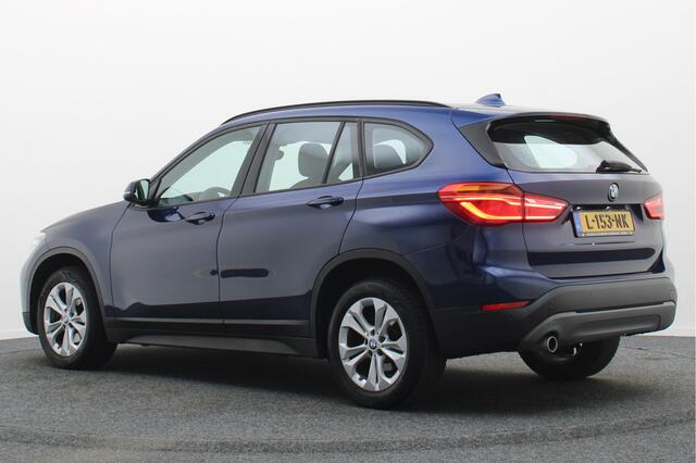 BMW X1 sDrive18i High Executive Edition LED, Navigatie, Sportstoelen, Stoelverwarming, PDC