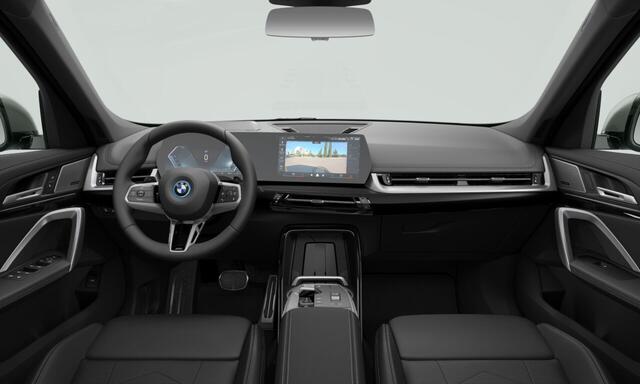 BMW X1 xDrive25e | M-Sport Pro | 20'' | Panorama. | Harman/Kardon | Head-Up | Park. Plus | Driv. Ass. Plus | Comf. Acc. | Trekhaak | Stuur + stoelverw.