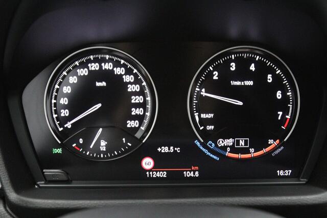 BMW X1 sDrive18i High 140 PK Executive Edition, Trekhaak, Head-Up Display, Stoelverwarming, Sportstoelen