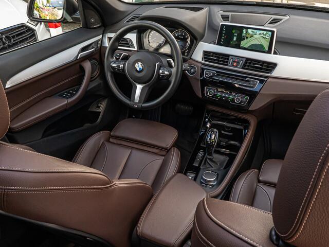 BMW X1 sDrive20i Executive PANO HARMAN KARDON HUD CAMERA MEMORY STOEL ADAP CRUISE