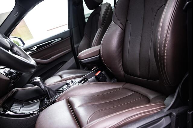 BMW X1 xDrive25e High Executive | Pano | Leder | Head-up