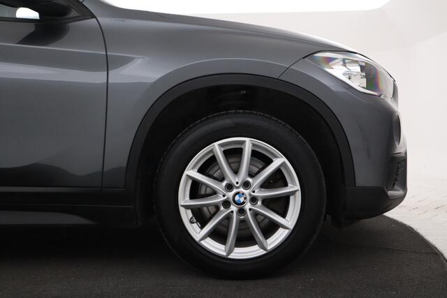 BMW X1 sDrive20i High Executive 192 PK! Navigatie, Stoelverwarming
