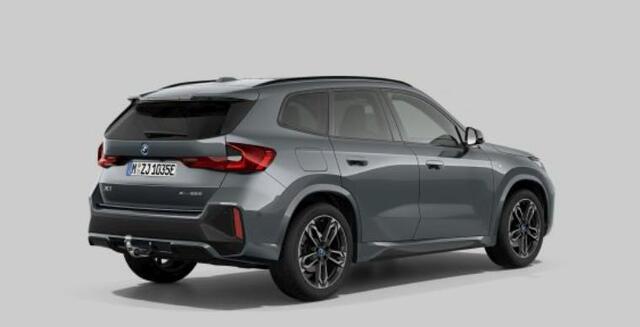 BMW X1 xDrive25e M Sport - Trekhaak - Panoramadak - Actieve bestuurdersstoel - PREMIUM PACK - COMFORT PACK - TRAVEL PACK - Sportstoelen - Harman Kardon - Getinte ruiten -