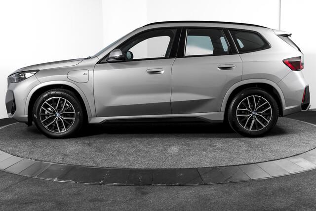BMW X1 xDrive25e 245 PK | M-Sport | Premium Pack | Cruise | Dig. Cockpit | Stoelverw. | PDC | Camera | NAV+App. Connect | ECC | Elek. Klep | LM 18" | 9072