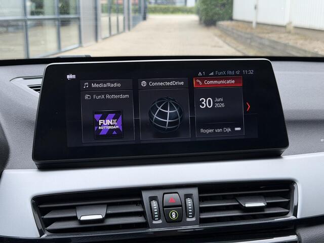 BMW X1 xDrive25e | Head-Up/Camera/Navi/Stoelverw./Climate Control